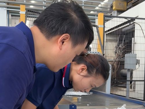 Последние блоги о компании Ожесточенная жара не может сдерживать энтузиазм: 