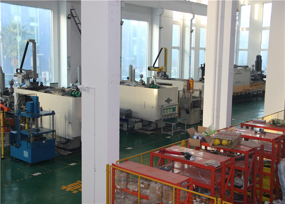 Хорошая цена. Quick TS16949 Injection Molding Equipment Three-Phase Thixomolding Process онлайн